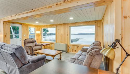 Waterfront Oasis Family Retreat on Long Lake! - Foto 3