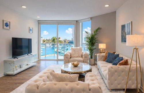 Venice Marina Water Front Luxury Condo - Photo 2