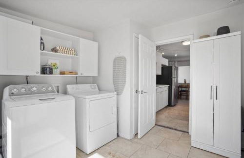 15 min to JT Park Hot Tub Cute Design Full Kitchen - Foto 11