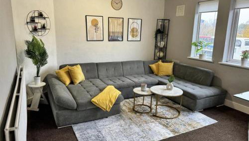 Sleeps 8 3 BED Parking NEC JLR NIA Airport - Foto 2