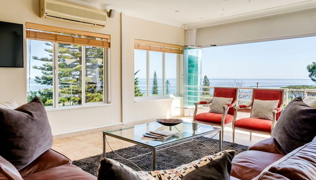 Camps Bay 4BR w Pool and Sea Views Atlantic Gem - Foto 2, Habitación