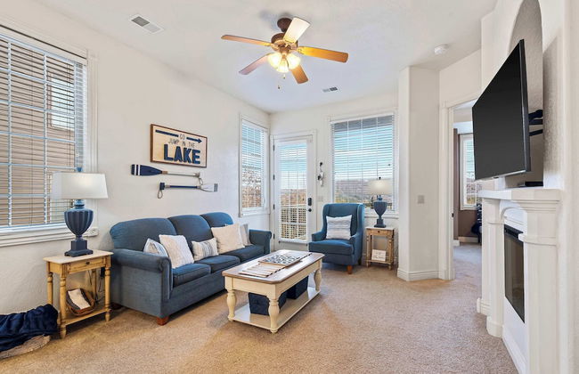 Cliffside Lake Retreat - 2 Bdr, Walk to Table Rock - Photo 11