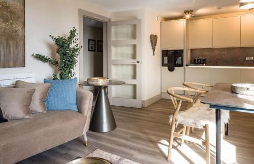 Arran Shores Luxury Shorefront Apartment 8 - Photo 4