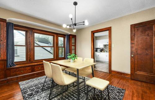 RocknRoll Crib 8 Min Cle Clinic Near Downtown - Foto 25