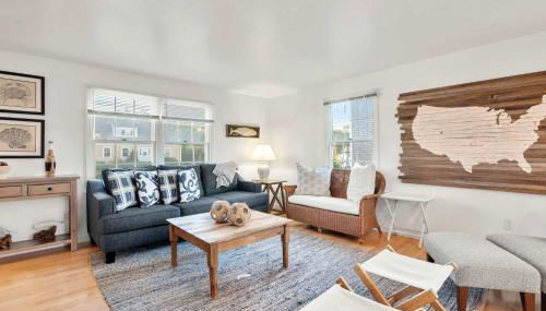 Stunning Home with Water Views - Foto 4