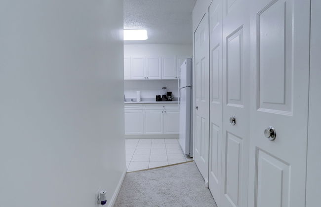 Modern Apt Near Airport & Metro - Photo 26