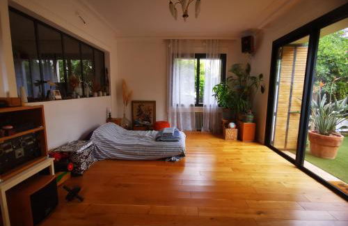 Maison familiale avec jardin - Photo 12