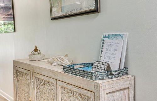 Walk to Ocean Unit with Deck in Fernandina Beach! - Foto 8