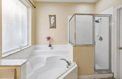 765 Beautiful Vacation Home With Private Pool, And Much More!! - Foto 1