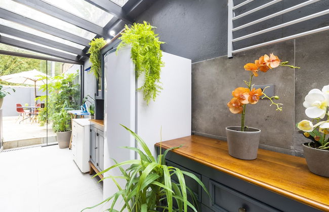 Casa Charmosa com Piscina - Barra do Una - Foto 25