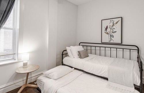 Ann Avenue 3BR St Louis Home with Games and Free Parking - Photo 25