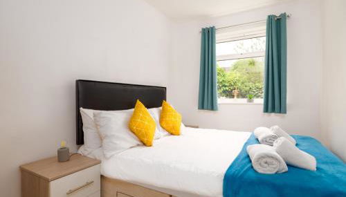 Ideal 2 Bedroom Ground floor Apartment By Jesswood Properties for Contractors & Business, Free Parking and Wifi - Foto 5, towels