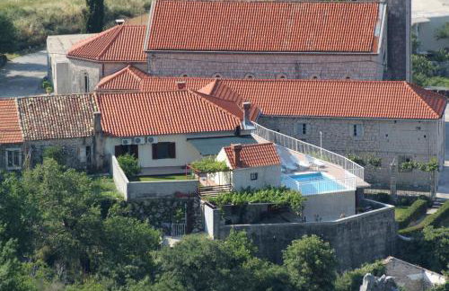 Holiday house with a swimming pool Dubravka, Dubrovnik - 9101 - Foto 1