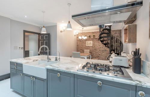 The London House - Entire Villa - Foto 30