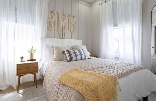 Excellence by Urooms Apartments Near NYC and Newark Airport with Parking - Foto 48