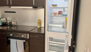 Close to centre 2 bedroom apartment - Photo 4