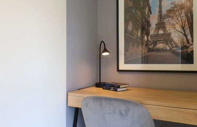 w Dazzling 1BR in Barranco - Photo 3