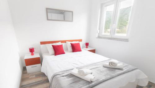 House Bartulovic - Jan Apartment with a pool - Photo 5