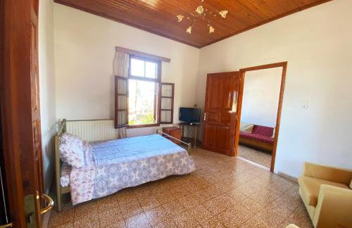 Dusk Apartments with Stunning Mountain View - Foto 13