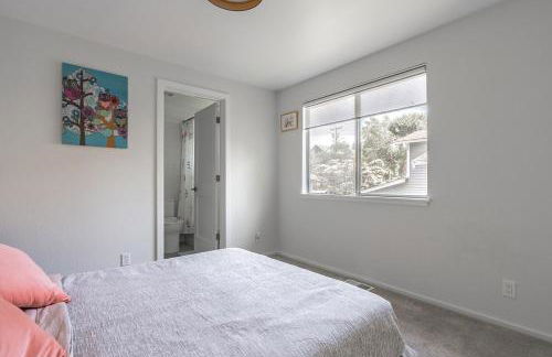 Spacious Central Kirkland Gem with Deck Near Google - Foto 12