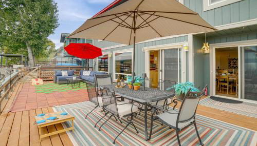 Waterfront Clear Lake Home with Game Room and Deck! - Foto 1