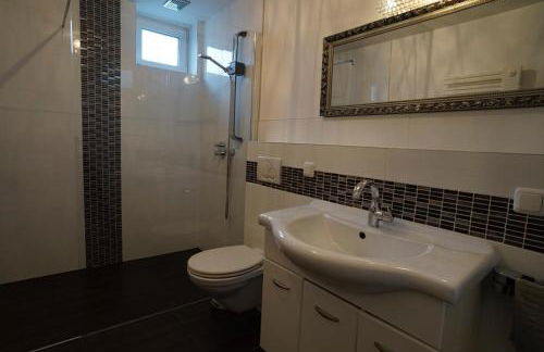 Gemütliche Unterkunft für bis zu 11 Personen. - Foto 22