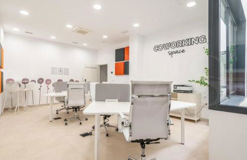 Elegant 2 bedroom gem with terrace and parking REMS - Foto 42