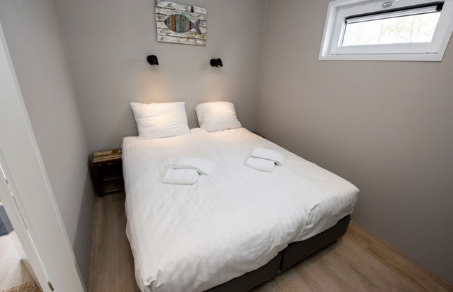 Modern Houseboat With View of the Lake - Foto 3