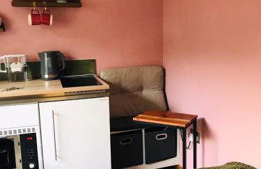 Garden Studio Annex w/free parking - Foto 5