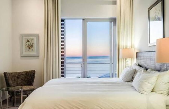 Immaculate Camps Bay Villa w Jacuzzi Views Pool Villa Grenache - Photo 36