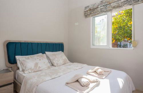 In the center of Messolonghi - Photo 19