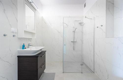 71m2 Apartament Superior z Tarasem, Ogródkiem i Widokiem na Góry, Zachód Słońca, Parking - Kłodzko - Przyjaciół Ziemi Kłodzkiej, Centrum Kotlina Kłodzka - Foto 12