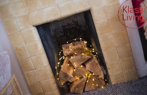 Two Bedroom House by Klass Living Serviced Accommodation Hamilton - Kenmar House With Parking & WiFi - Foto 21