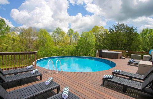 Secluded 18-Acres with Pool Hot Tub Pool Table - Foto 12