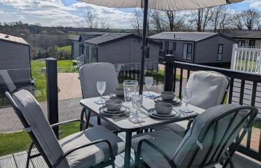 Holiday Home with a Hot tub - Photo 12