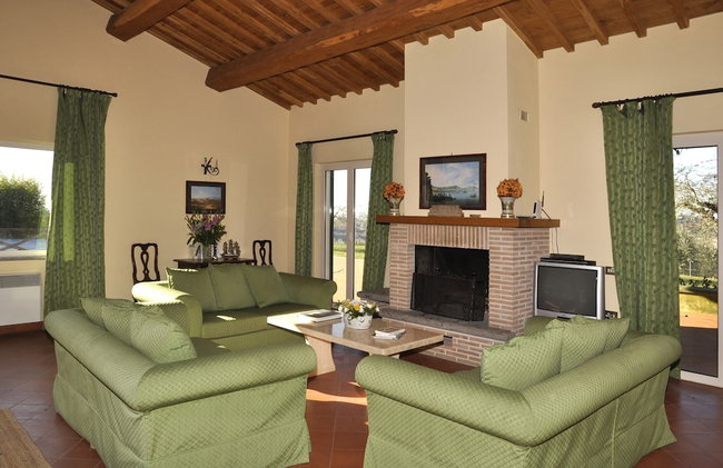 Villa in Magliano Sabina With Private Pool - Photo 9