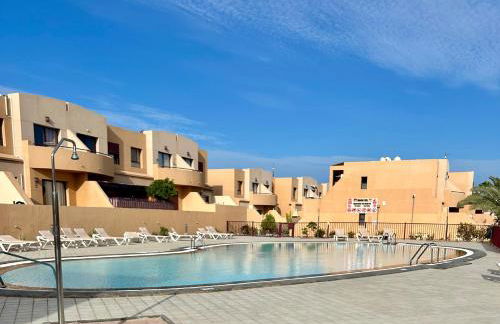 Honey Bunch - Photo 1