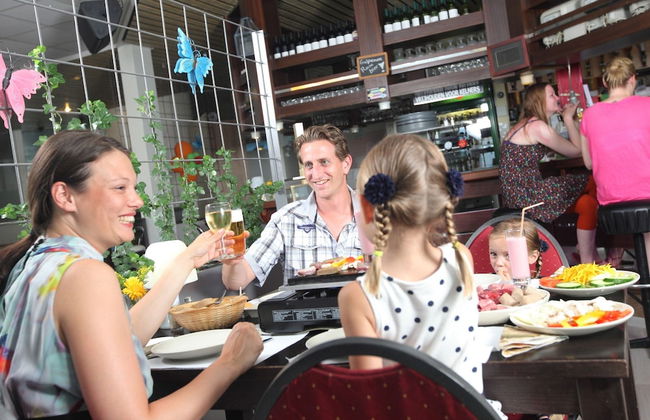 Well-kept Bungalow With Fireplace Near Valkenburg - Photo 22