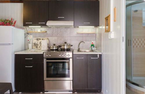 Effie's Maisonette with Detached Studio - Photo 33