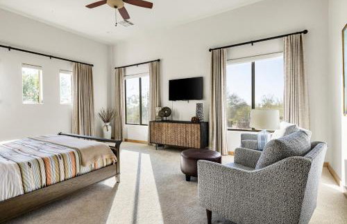 Desert Oasis with Pool Black Mountain Views - Photo 24