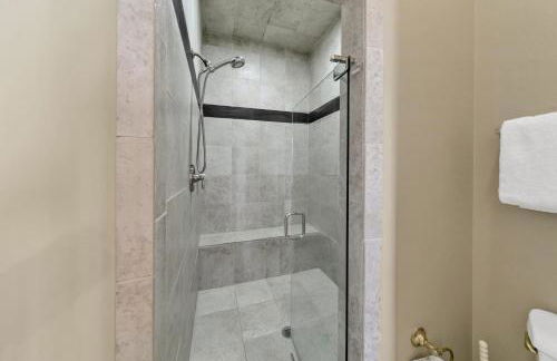 Beautiful Spacious Penthouse 2 Story Beach Front Condo Sleeps 12! - Foto 19