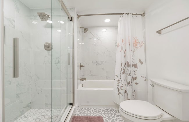 Magnificent Gulf View Condo 2 Bedroom Condo by RedAwning - Foto 17