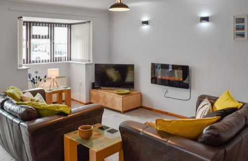 Turnstones - Photo 1