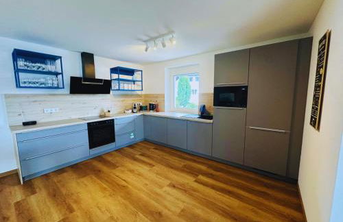 Frankenherz-Apartments - Premium Wohnung mit Terrasse & zwei Schlafzimmern, nahe Playmobil-Funpark, Self-Check-In - Foto 5