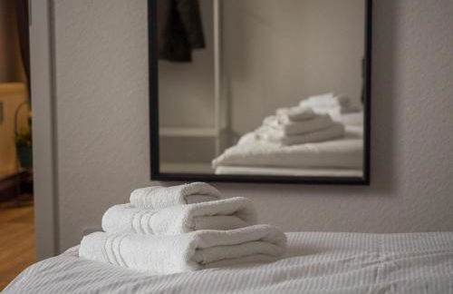 Tiny House in Duisburg by JUNIK Apartments - Photo 3