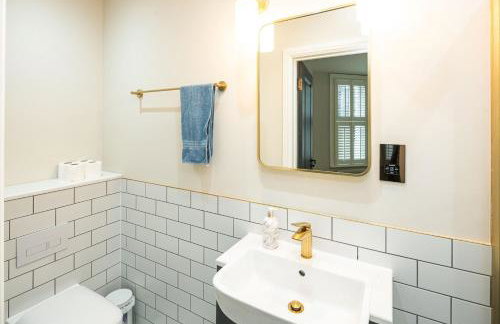 2BR Garden Flat Near Richmond & Stadium - Foto 12