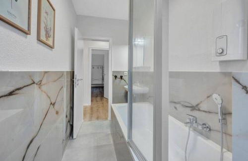 Schöne Essen Wohnung - 5 Betten - Foto 31