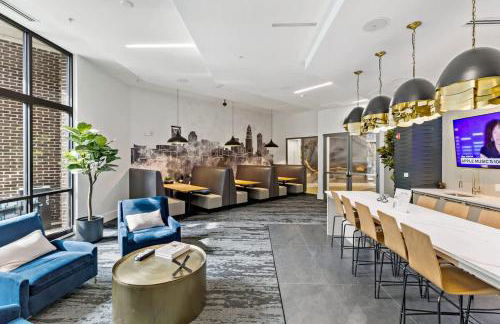 Chic Studio - 5 Min DT, Gym, Parking, W-D - Sleeps 6 - Foto 14