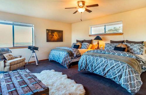 A LIVING CANVAS Amazing Lake View Custom Home - Foto 6