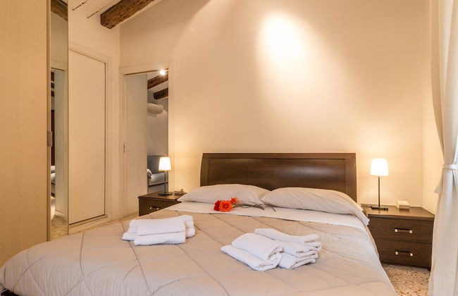 Corderie de la Tana Biennale Exhibition - Foto 5